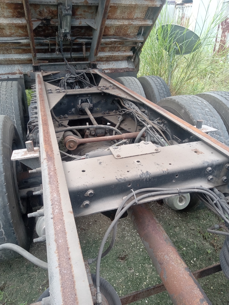 2015 CATERPILLAR CT660 S - Image 14